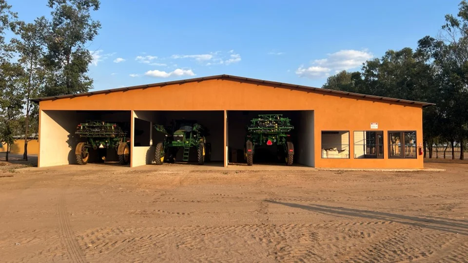 Garagem para Pulverizadores